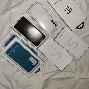 BRAND NEW IN BOXSamsung - Galaxy S21 FE 5G 128GB - White (T-Mobile).all-day